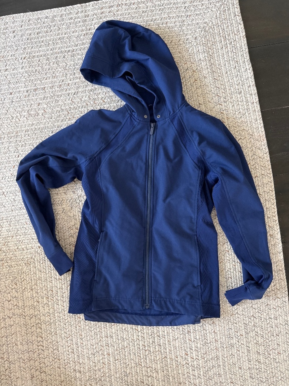 Lululemon jacket 8